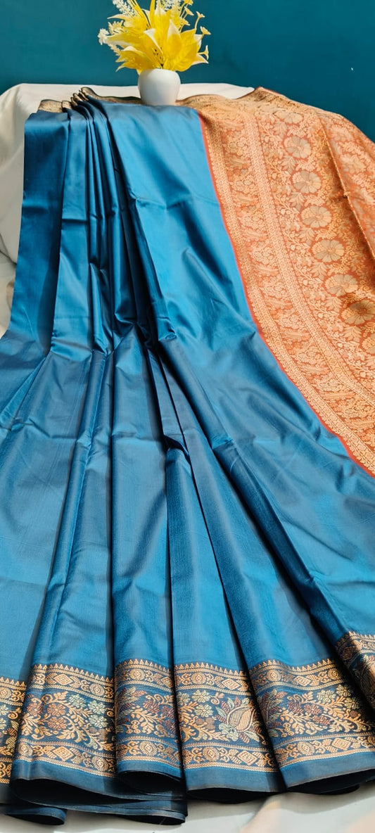 Elegance Redefined: The Royal Blue Banarasi Silk Saree by Kashiratnam