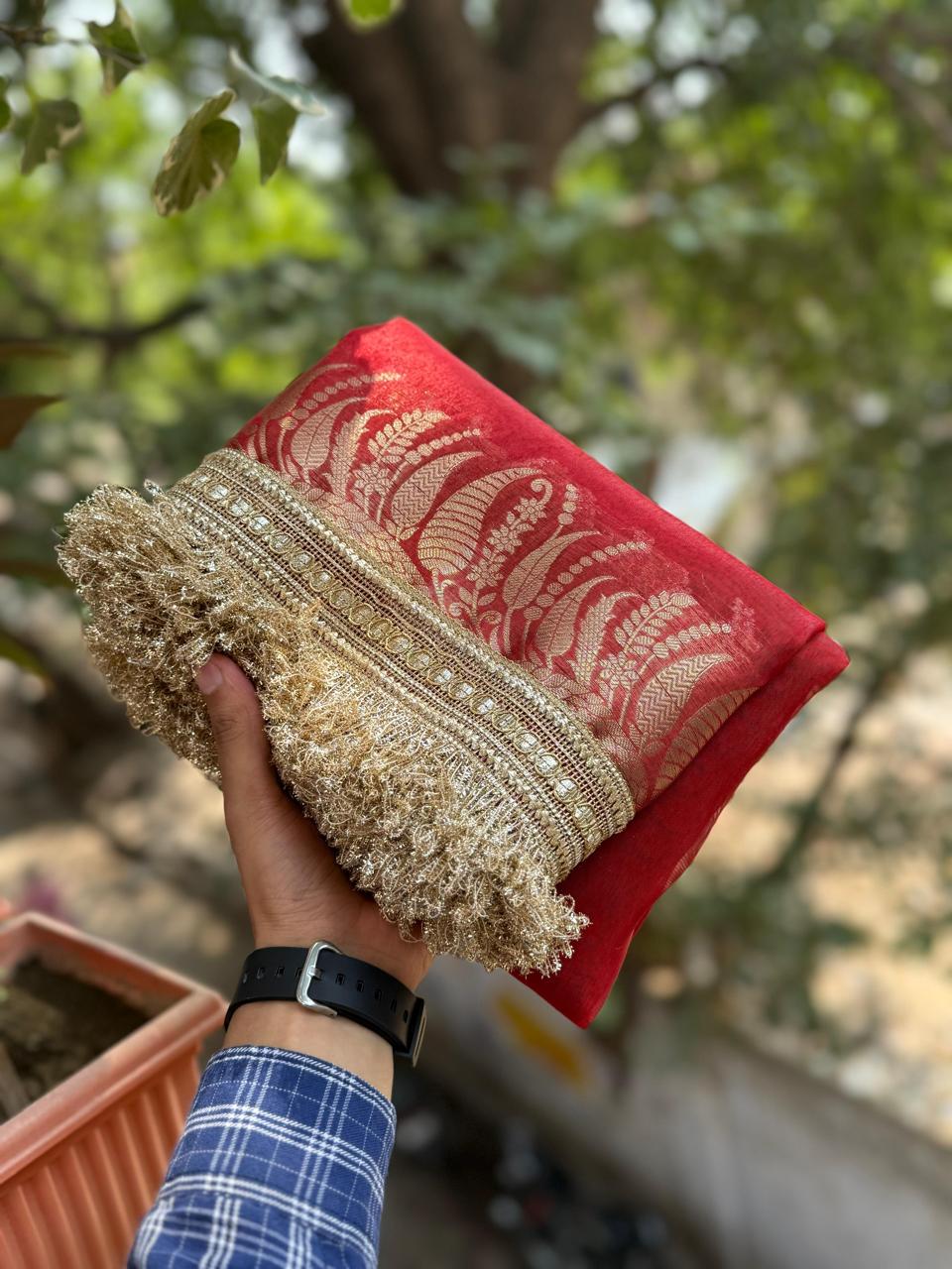 Maharani Red Tissue Banarasi Saree with Golden Zari Weaving